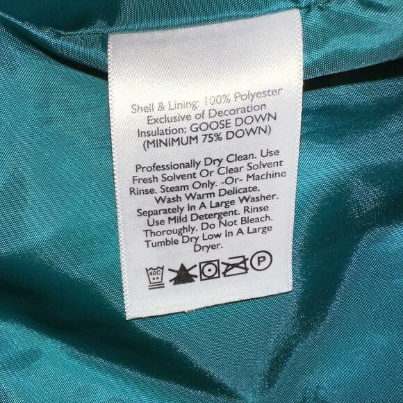 EUC Women’s XS Eddie Bauer Dk Teal Premium Quality Goose Down Puffer Vest Jacket - Picture 8 of 10